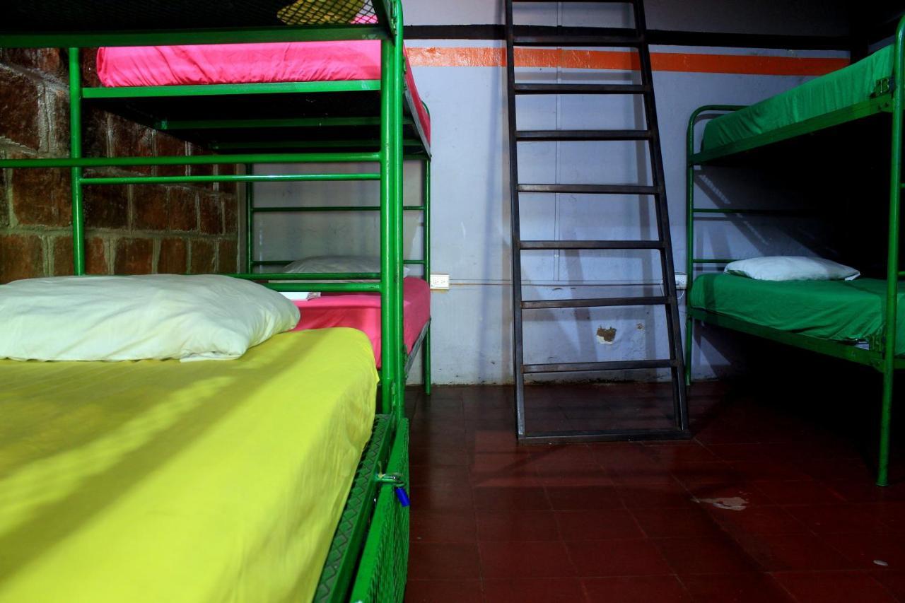 לאון Bigfoot Hostel מראה חיצוני תמונה